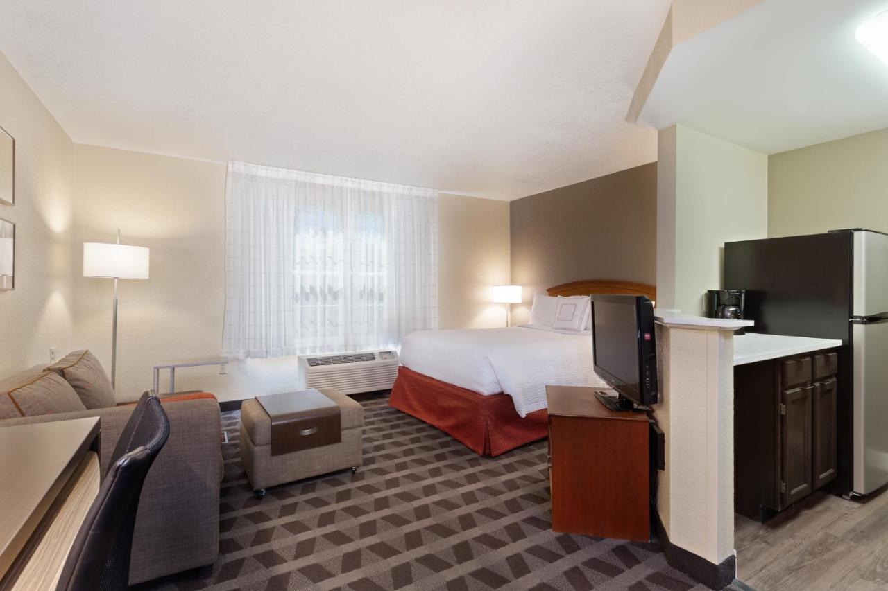 Towneplace By Marriott St. Petersburg Hotel